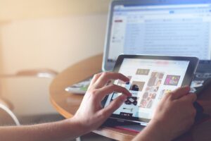 Korzystanie z internetu dla zdrowia: Jak znaleźć wartościowe informacje o swoim dobrej kondycji