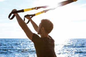 Opanowanie wiatru bocznego w kitesurfingu: Przewodnik dla entuzjastów